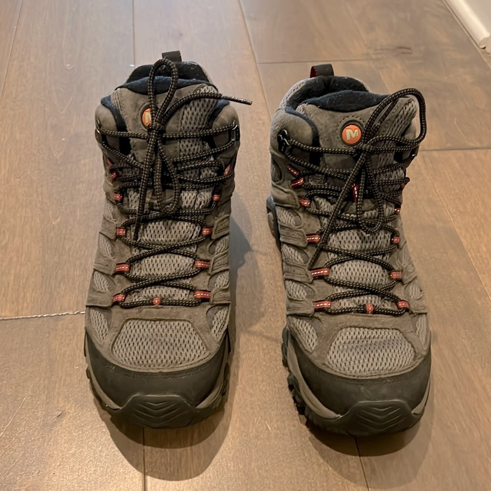Merrell waterproof hiking boot/ shoe
